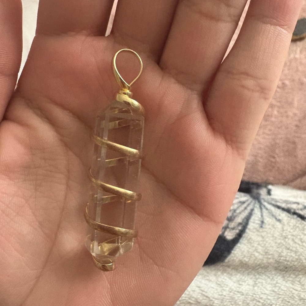 Elegant Gold Spiral Wrapped Clear Quartz Pendant - Picture 3 of 3